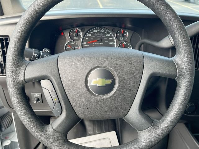 2024 Chevrolet Express Cargo 2500 WT