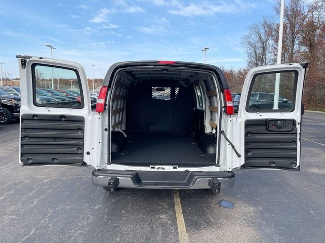 2024 Chevrolet Express Cargo 2500 WT