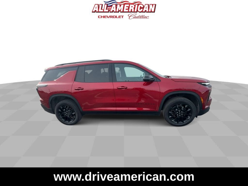 2024 Chevrolet Traverse LT