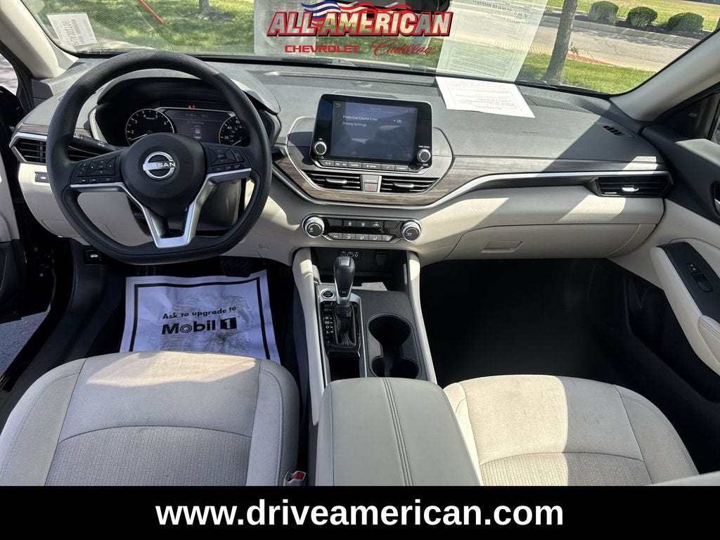 2025 Nissan Altima SV