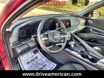 2025 Hyundai Elantra SEL Convenience