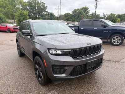 2023 Jeep Grand Cherokee Altitude 4x4