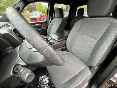 2024 RAM 1500 Classic Warlock Crew Cab 4x4 5'7' Box