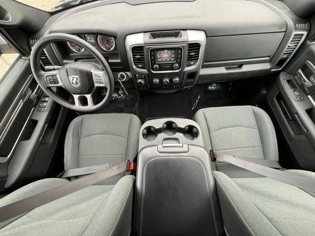 2024 RAM 1500 Classic Warlock Crew Cab 4x4 5'7' Box
