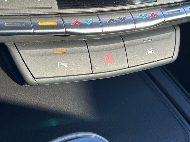 2023 Cadillac XT4 FWD Premium Luxury