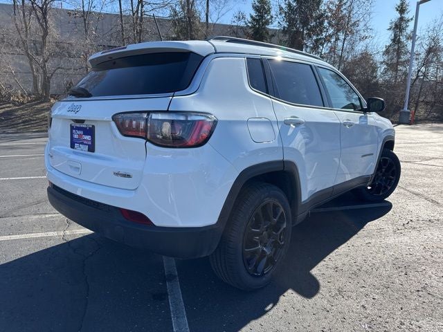 2023 Jeep Compass Latitude Lux