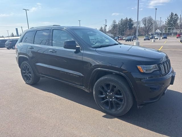 2020 Jeep Grand Cherokee Laredo