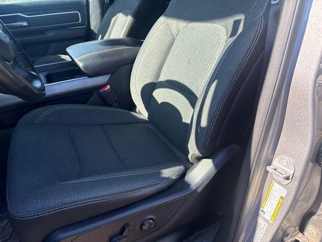 2020 RAM 1500 Big Horn Crew Cab 4x4 5'7" Box