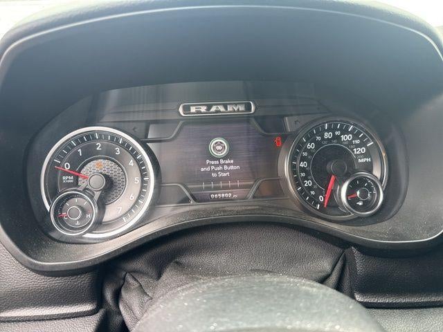 2020 RAM 1500 Big Horn Crew Cab 4x4 5'7" Box