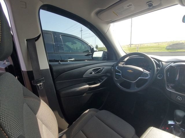 2021 Chevrolet Traverse LS - Photo 15