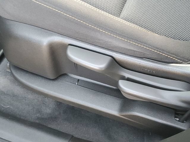 2021 Chevrolet Traverse LS - Photo 39