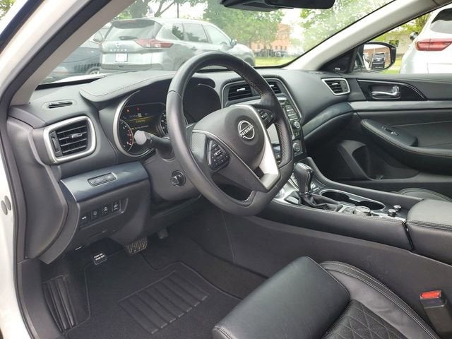 2023 Nissan Maxima Platinum
