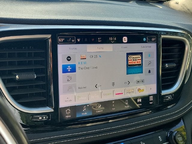 2021 Chrysler Pacifica Hybrid Limited - Photo 22