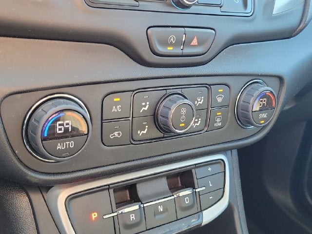 2023 GMC Terrain SLE - Photo 23