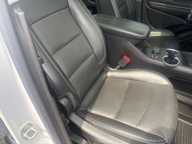 2022 GMC Terrain SLT - Photo 7
