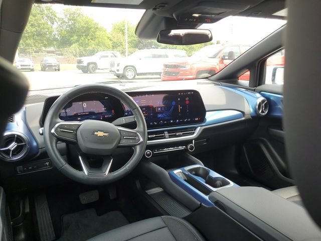 2024 Chevrolet Equinox EV LT - Photo 23