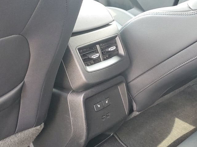 2024 Chevrolet Equinox EV LT - Photo 28