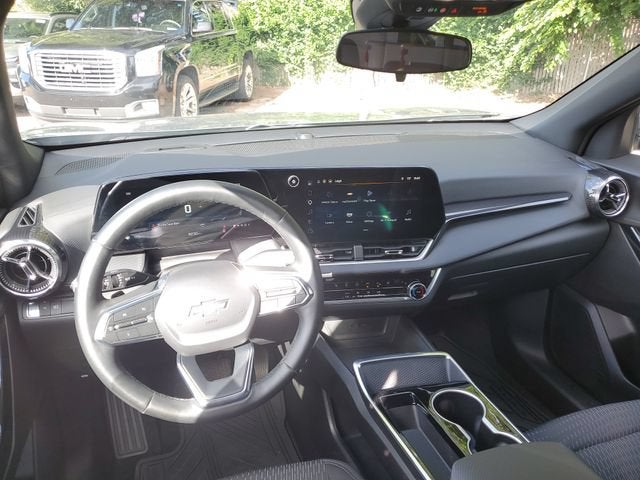 2025 Chevrolet Equinox LT - Photo 23