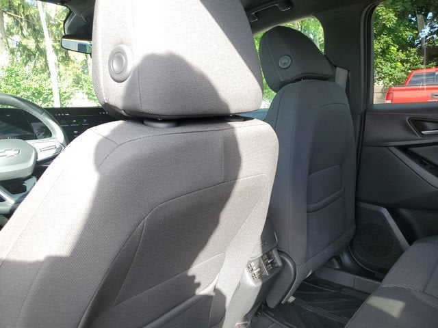 2025 Chevrolet Equinox LT - Photo 27