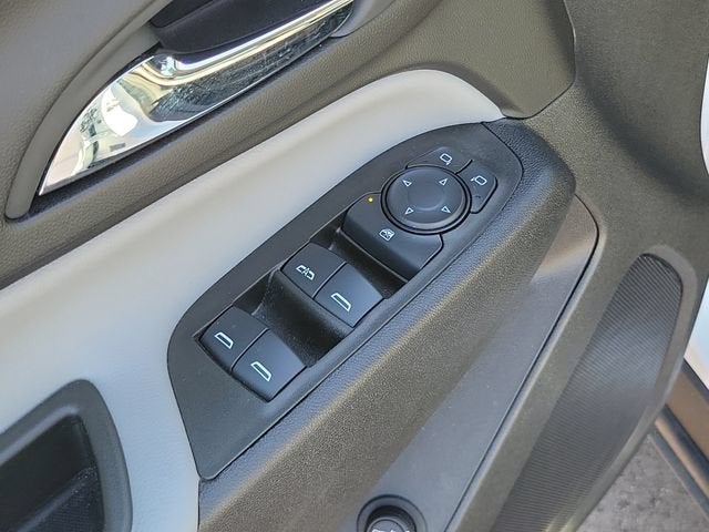 2024 Chevrolet Equinox LT - Photo 13