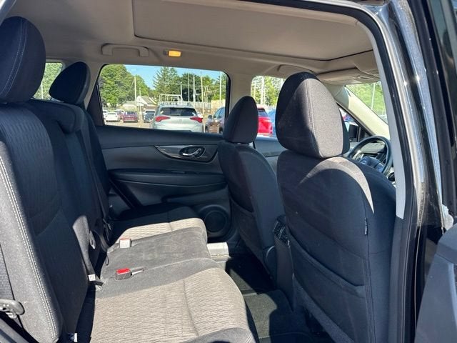 2017 Nissan Rogue SV - Photo 10