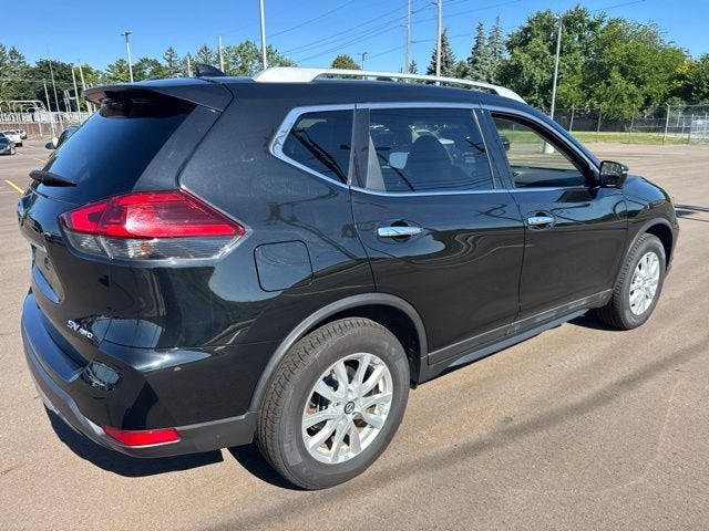 2017 Nissan Rogue SV - Photo 4