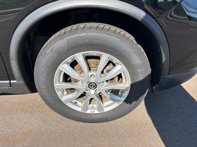 2017 Nissan Rogue SV - Photo 8