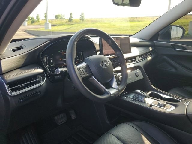 2024 INFINITI QX60 LUXE