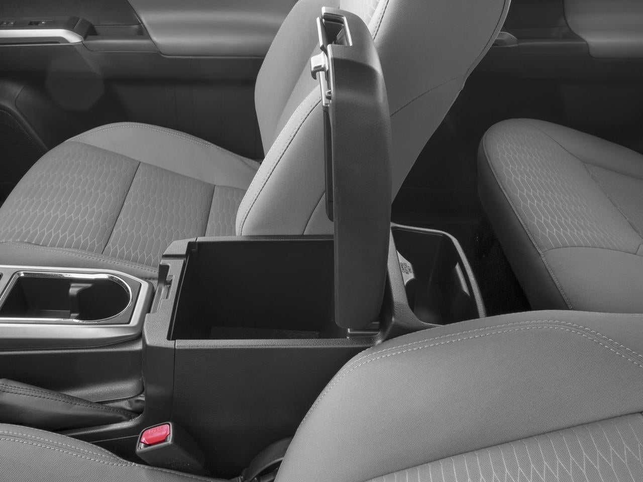 2017 Toyota Tacoma SR5 - Photo 23
