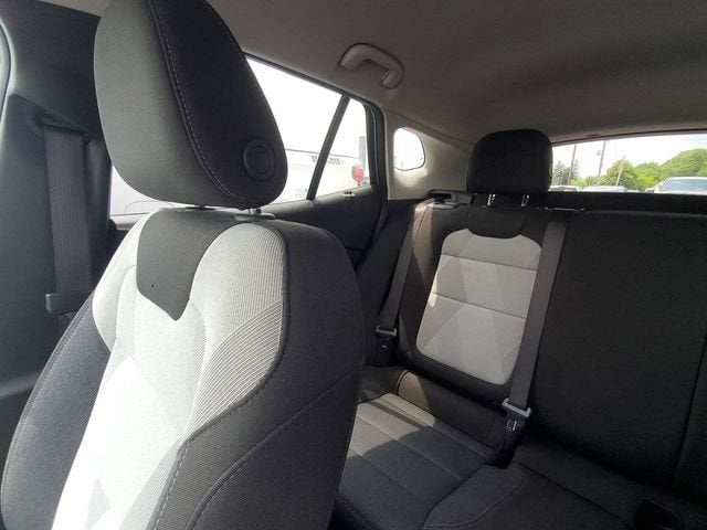 2025 Chevrolet Trax LS - Photo 12
