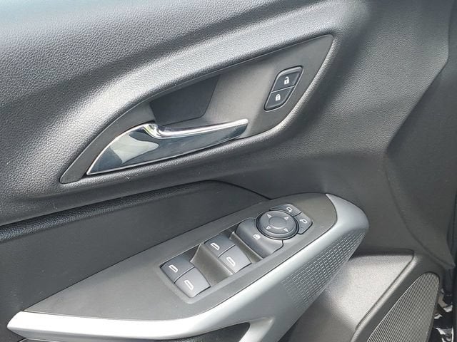 2025 Chevrolet Trax LS - Photo 27