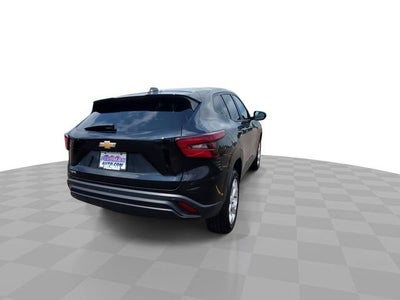 2025 Chevrolet Trax LS