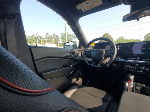 2025 Chevrolet Trax RS - Photo 15