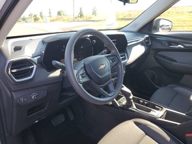 2025 Chevrolet Trailblazer LS - Photo 16