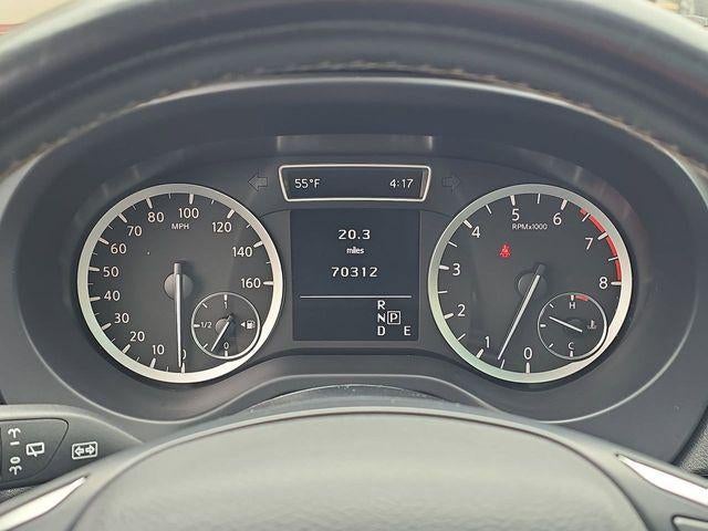 2017 INFINITI QX30 Premium