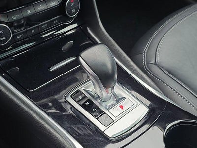 2017 INFINITI QX30 Premium