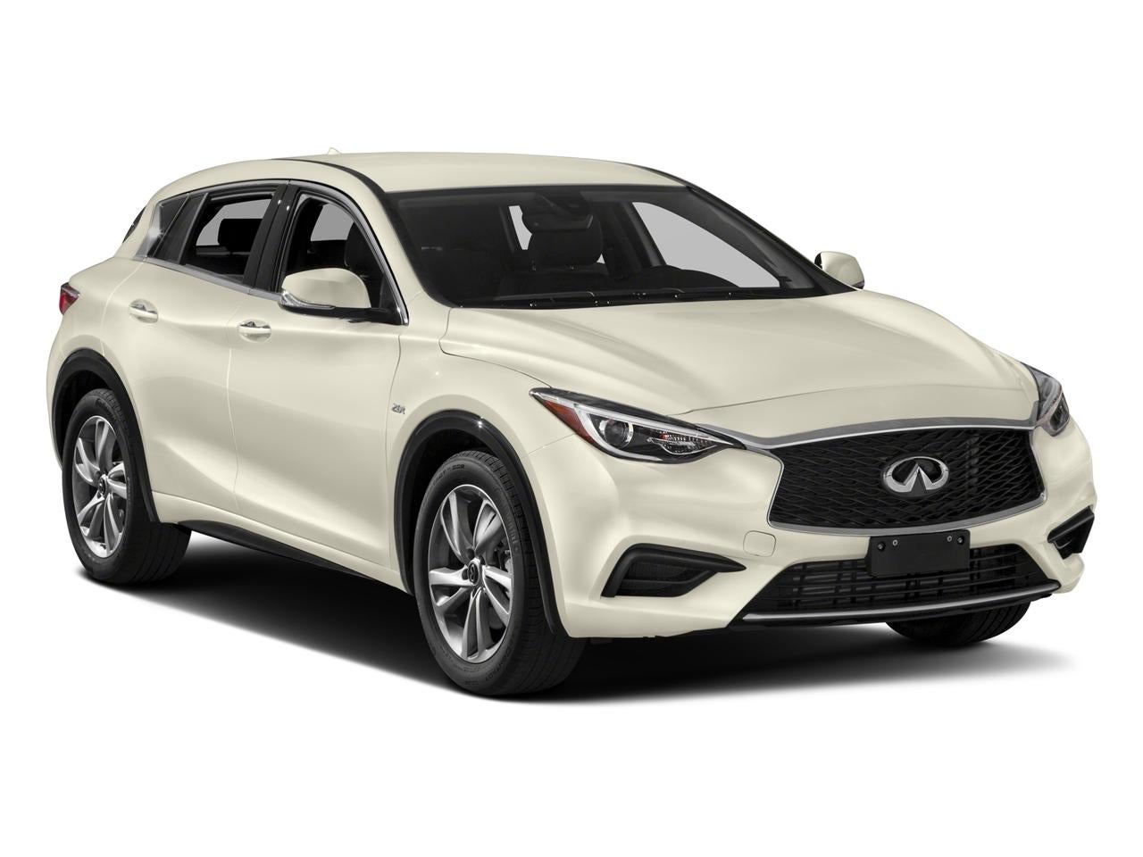 2017 INFINITI QX30 Premium