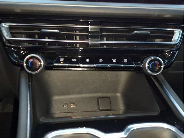 2024 Chevrolet Traverse FWD LT