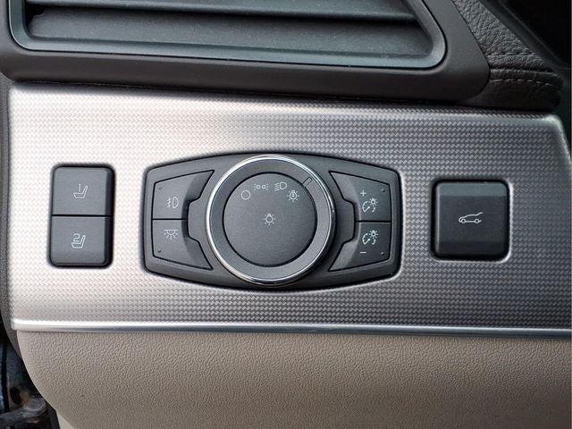2015 Lincoln MKX Base