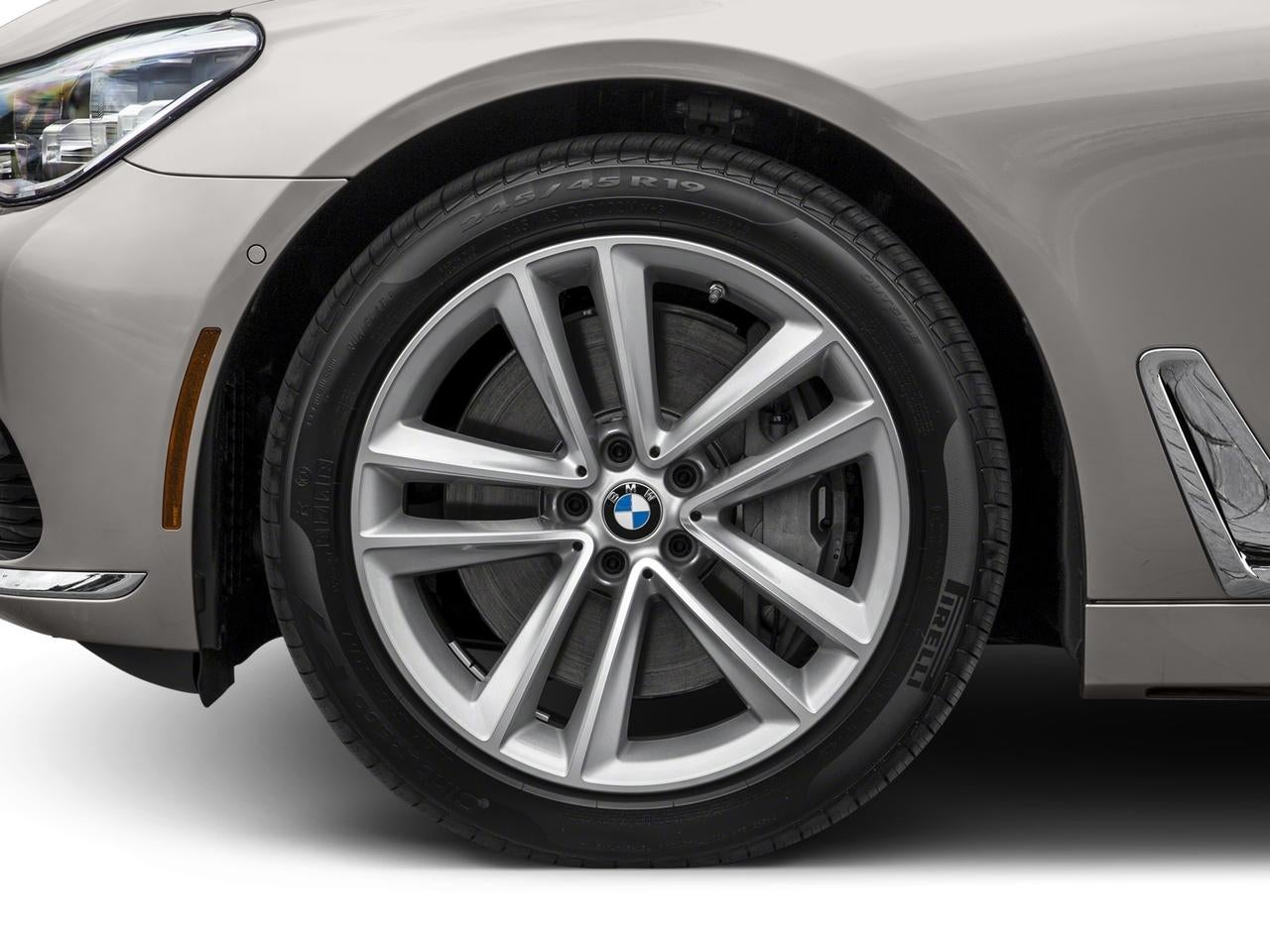 2016 BMW 750i 750i