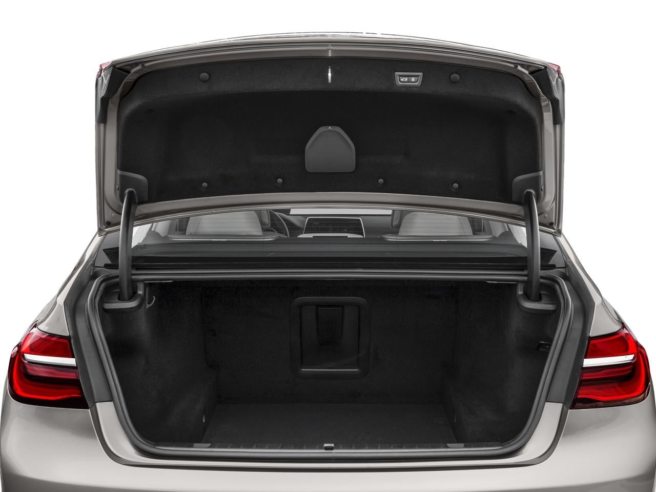 2016 BMW 750i 750i