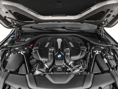2016 BMW 750i 750i