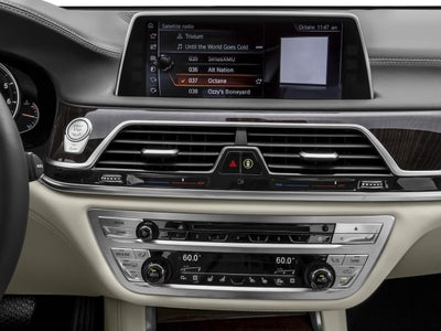 2016 BMW 750i 750i