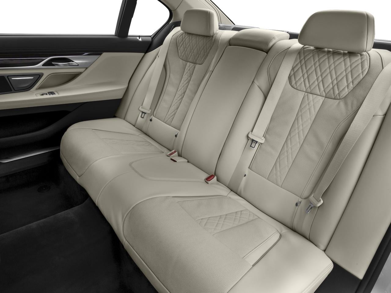 2016 BMW 750i 750i