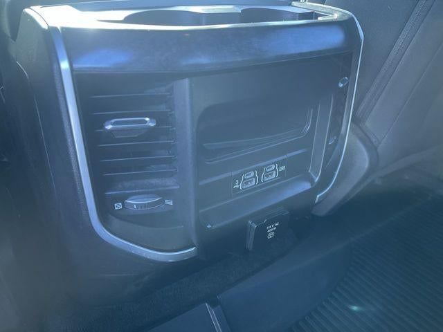 2019 RAM 1500 Big Horn/Lone Star Crew Cab 4x4 5'7" Box