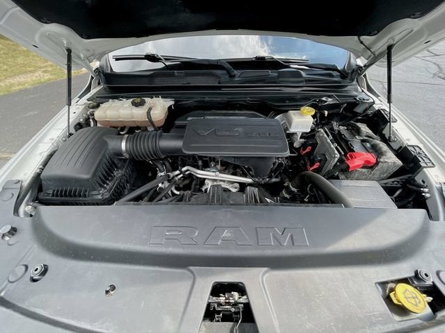 2020 RAM 1500 Big Horn Crew Cab 4x4 5'7" Box