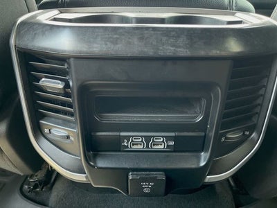 2020 RAM 1500 Big Horn Crew Cab 4x4 5'7" Box