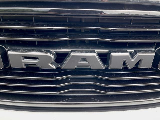 2020 RAM 1500 Big Horn Crew Cab 4x4 5'7" Box