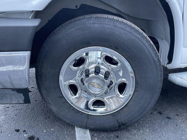 2024 Chevrolet Express Cargo 2500 WT