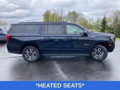 2022 GMC Yukon XL AT4